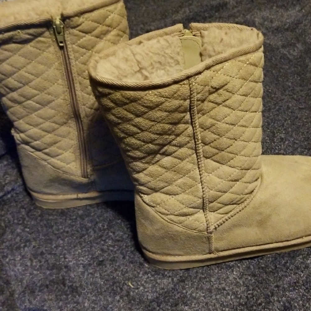 Comfortable boots